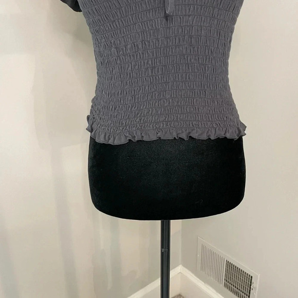 American Eagle Gray Shirred Stretchy Elastic Cropped Tank Top - Picture 2 of 10